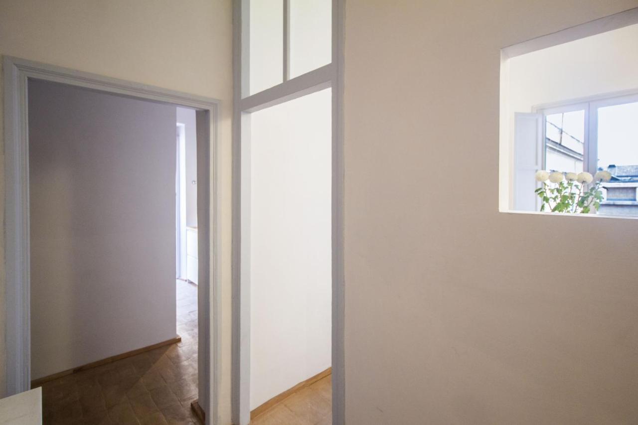 Maisonette Al Colosseo Rome Bagian luar foto